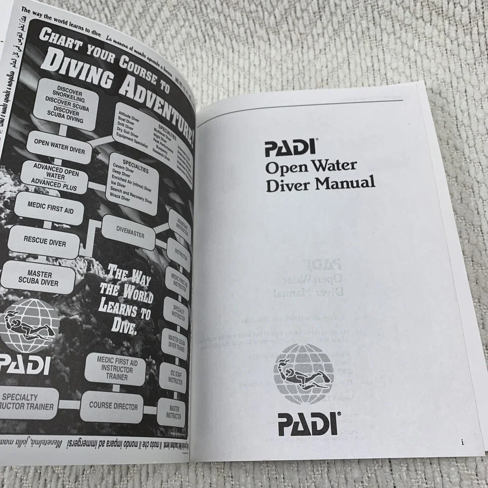 PADI Open Water Diver Manual (1990 S.C. Book) Fun and Adventure of Scuba Diving‎